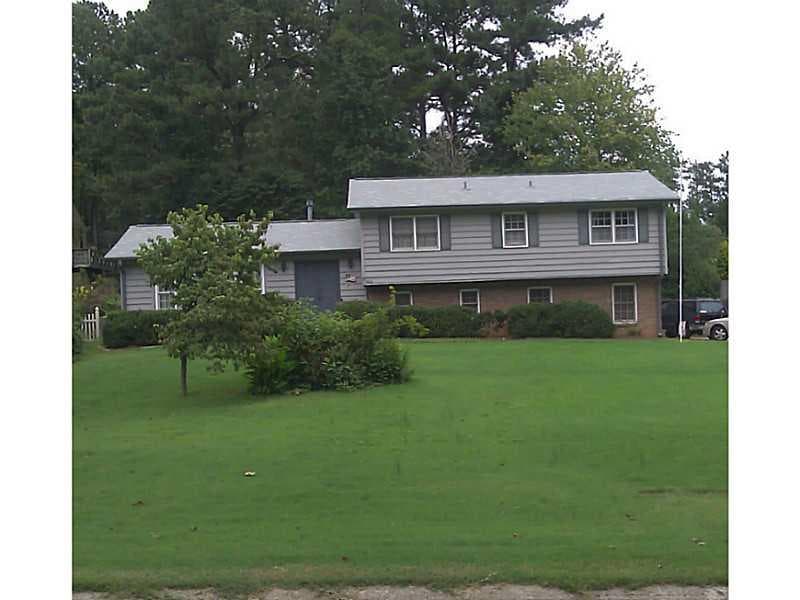 4 bedroom, 2,040 sq ft single family residence sold at 3021 Wendwood Drive, Marietta, GA 30062