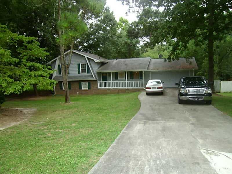 4 bedroom, 1,572 sq ft single family residence sold at 679 Oakland Way, Lawrenceville, GA 30044