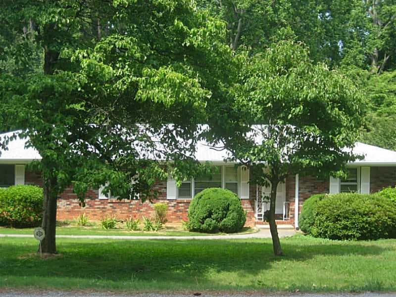 3 bedroom, 1,148 sq ft single family residence sold at 1119 Vonda Lane, Mableton, GA 30126