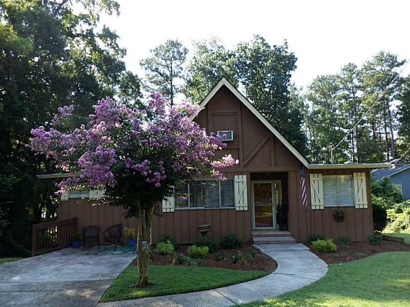 200 Lakeshore Circle, Acworth, GA 30101 — most recent listing photo