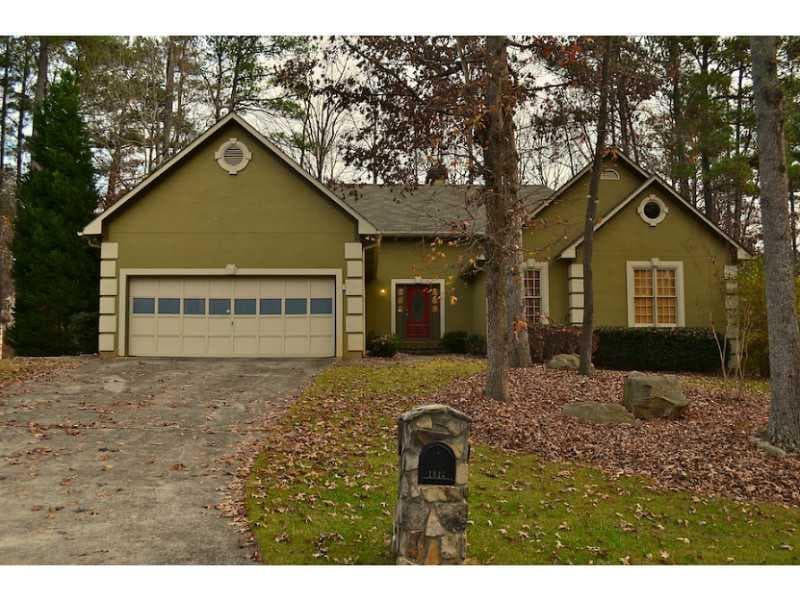 5 bedroom, 2,066 sq ft single family residence sold at 1045 SW New Britain Drive, Atlanta, GA 30331