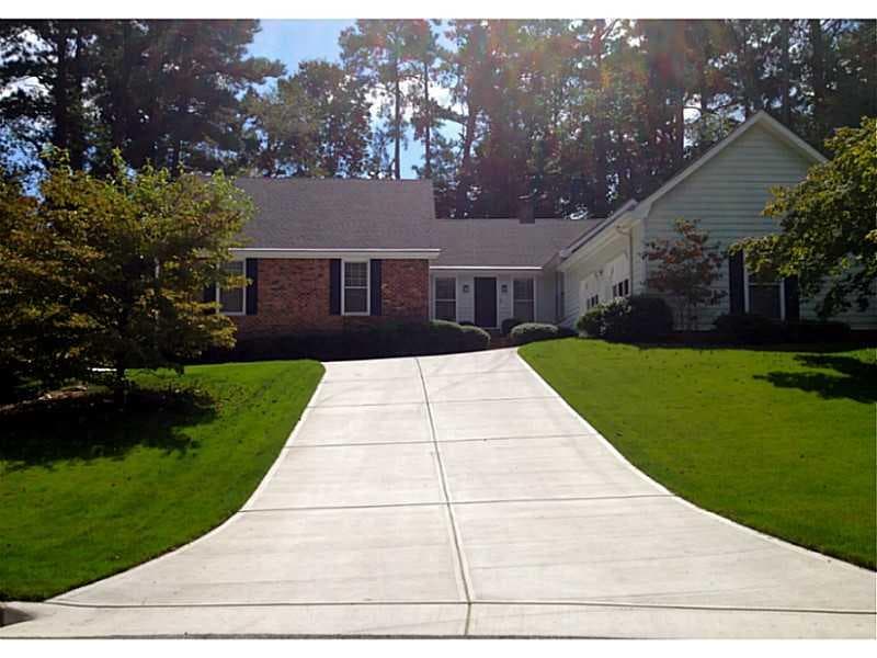 1199 Saint Andrews Circle, Dunwoody, GA 30338 — most recent listing photo