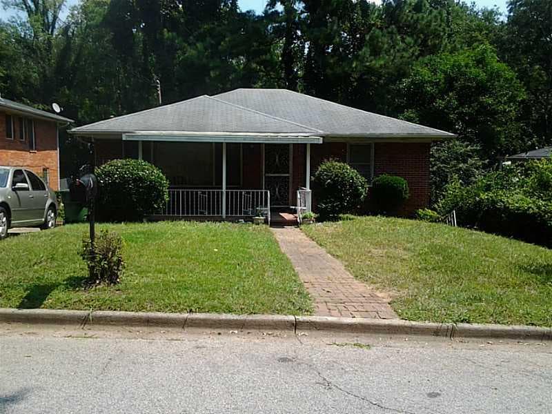 3 bedroom single family residence sold at 283 W Lake Drive, Atlanta, GA 30314