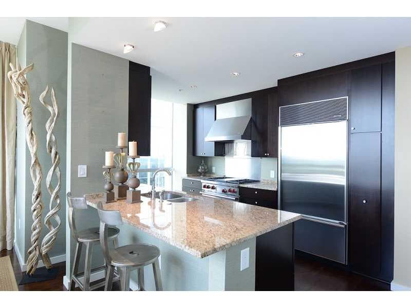 2 bedroom, 1,932 sq ft condominium sold at 3325 Piedmont Road 2702, Atlanta, GA 30305