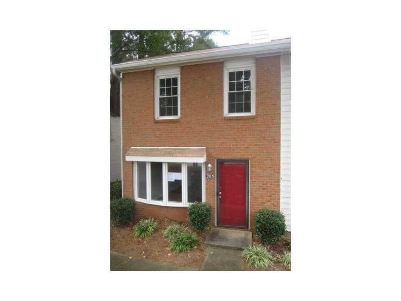 2 bedroom, 1,313 sq ft townhouse sold at 205 HOLCOMB FERRY Road 205, Roswell, GA 30076