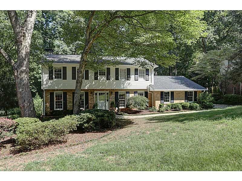 5 bedroom, 2,291 sq ft single family residence sold at 1732 Barkston Court, Atlanta, GA 30341