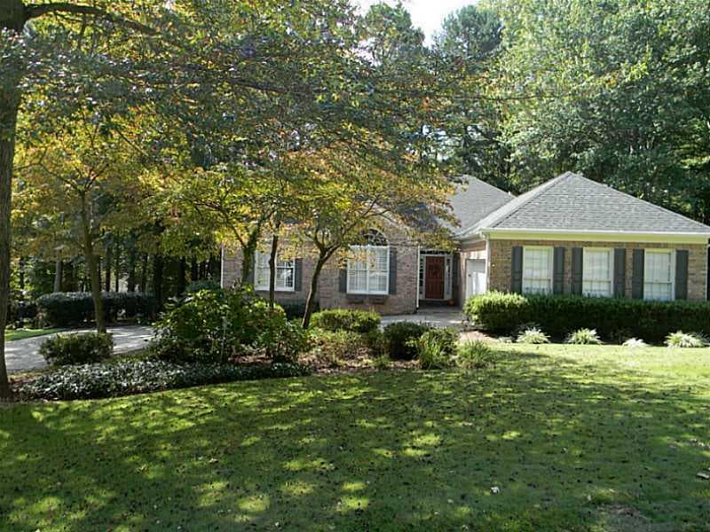 3 bedroom, 2,372 sq ft single family residence sold at 3024 Oaktree Landing, Marietta, GA 30066