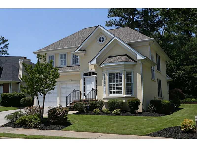 3 bedroom, 2,414 sq ft single family residence sold at 4570 Windsor Park Place, Atlanta, GA 30342
