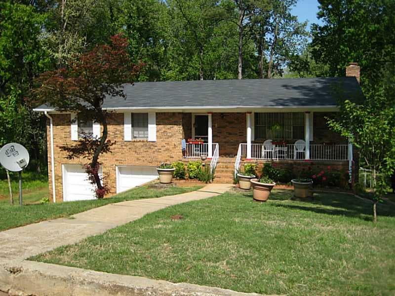 1653 Pine Glen Circle, Decatur, GA 30035 — most recent listing photo