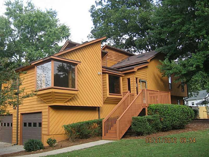 3 bedroom, 2,748 sq ft single family residence sold at 1946 Kemp Road, Marietta, GA 30066