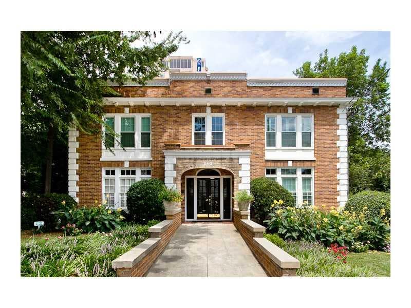 1 bedroom, 623 sq ft condominium sold at 242 12th Street 13, Atlanta, GA 30309