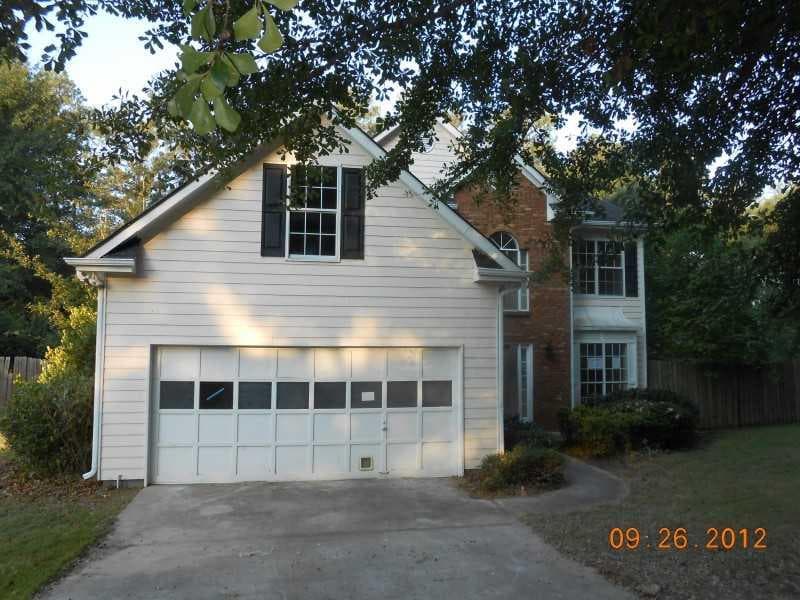 575 BRIAR RUN Court, Loganville, GA 30052 — most recent listing photo