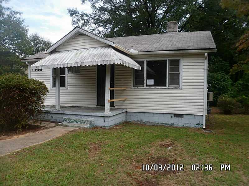 2 bedroom, 900 sq ft single family residence sold at 205 Carver Circle, Atlanta, GA 30314