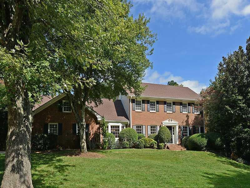 5 bedroom, 3,019 sq ft single family residence sold at 1192 Dunwoody Knoll Drive, Atlanta, GA 30338