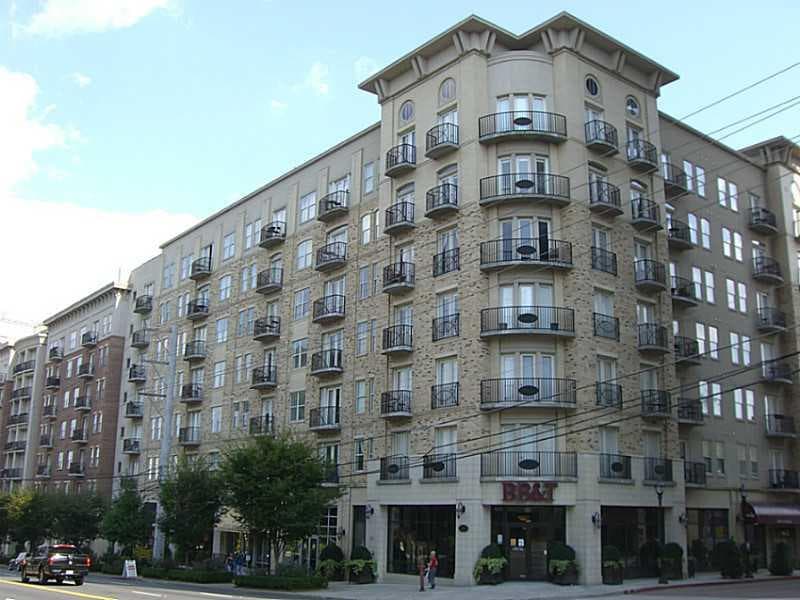 2 bedroom, 1,439 sq ft condominium sold at 2255 Peachtree Road 529, Atlanta, GA 30309