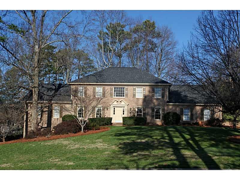 5 bedroom, 4,000 sq ft single family residence sold at 5597 Durrett Drive, Dunwoody, GA 30338