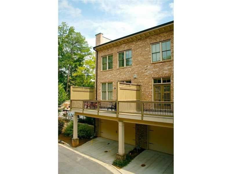 3 bedroom, 2,218 sq ft townhouse sold at 482 Ansley Way 405, Atlanta, GA 30324