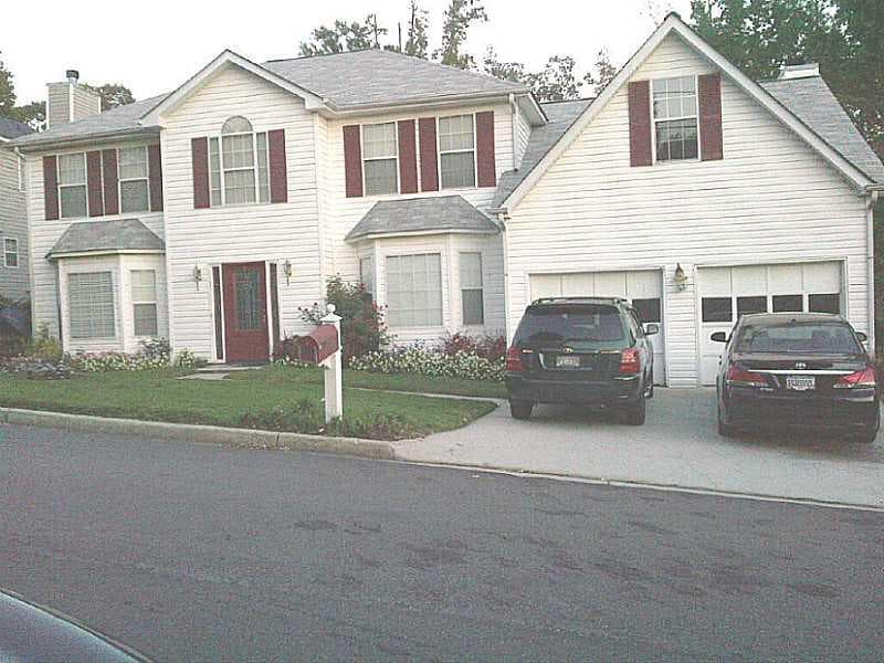 2851 Oakvale Falls Drive, Decatur, GA 30034 — most recent listing photo