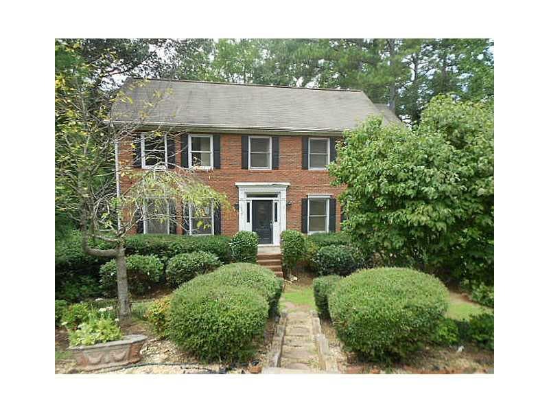 4 bedroom, 2,232 sq ft single family residence sold at 1570 Willow Bluff, Marietta, GA 30066