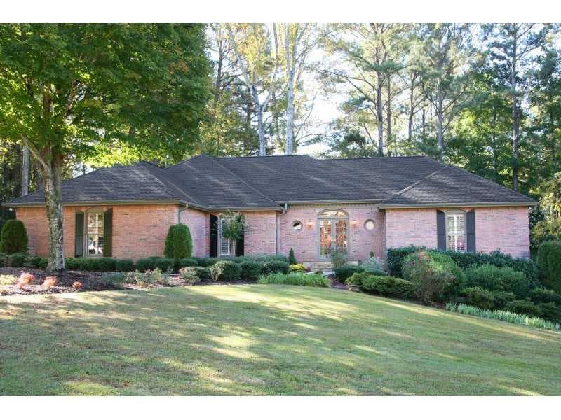 820 Fairbrook Lane, Roswell, GA 30075 — most recent listing photo