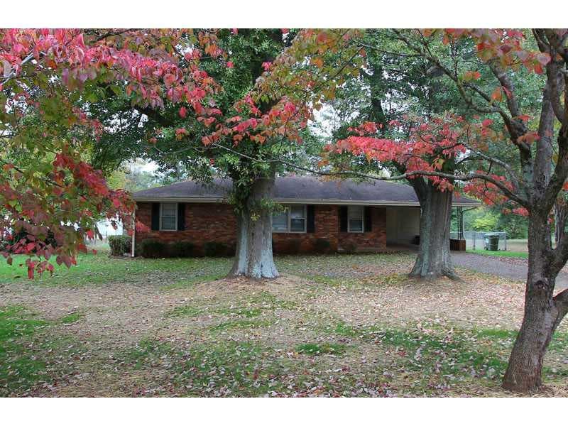 3 bedroom, 1,050 sq ft single family residence sold at 5167 Hiram Lithia Springs Road, Powder Springs, GA 30127
