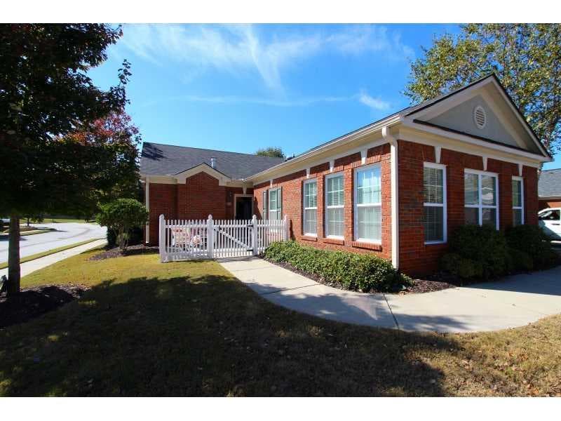 3 bedroom, 1,566 sq ft condominium sold at 119 Holiday Road 1901, Buford, GA 30518