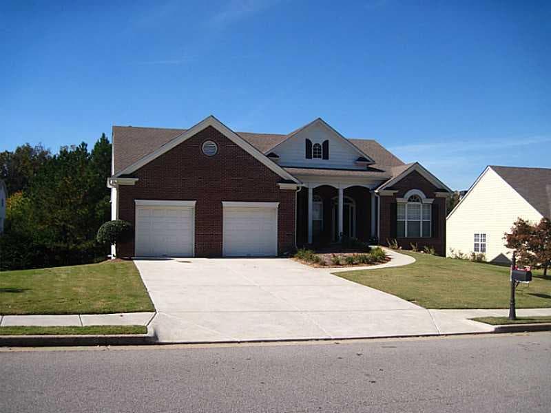 3 bedroom, 2,700 sq ft single family residence sold at 3764 Heritage Crest Parkway, Buford, GA 30519