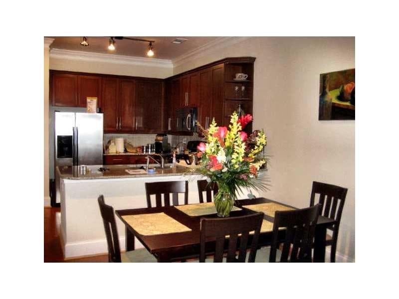 1 bedroom, 734 sq ft condominium sold at 1055 Piedmont Avenue 407, Atlanta, GA 30309