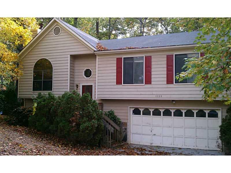 3 bedroom, 1,394 sq ft single family residence sold at 8399 Lake Drive, Snellville, GA 30039