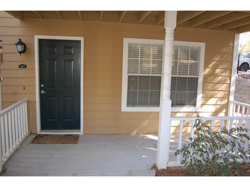 2 bedroom condominium sold at 4081 RIVERLOOK Parkway 102, Marietta, GA 30067