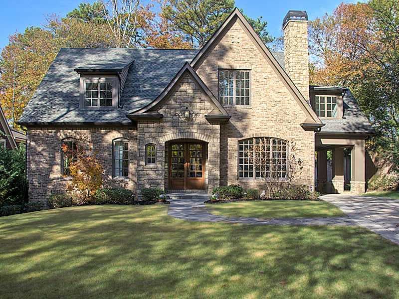 6 bedroom, 6,400 sq ft single family residence sold at 1200 Kendrick Road, Atlanta, GA 30319