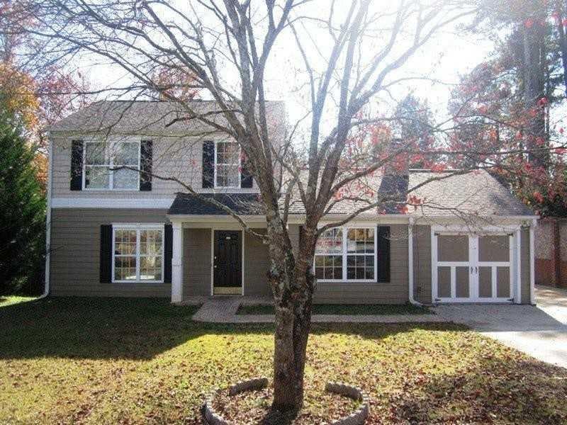 3 bedroom single family residence sold at 1545 SHENTA OAK Drive, Norcross, GA 30093