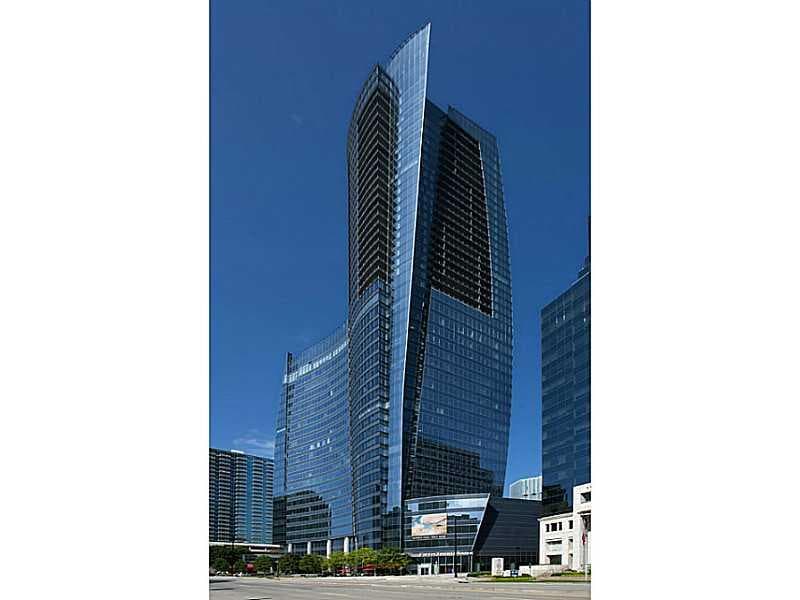 2 bedroom condominium sold at 3344 Peachtree Road 3403, Atlanta, GA 30326