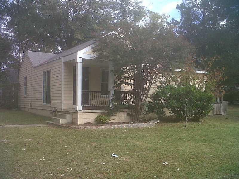 3 bedroom, 1,292 sq ft single family residence sold at 1913 Alexander Street, Smyrna, GA 30080