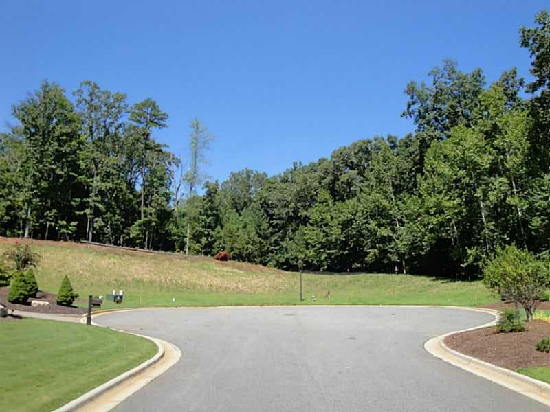 single family residence sold at 5118 Coosa Court, Suwanee, GA 30024