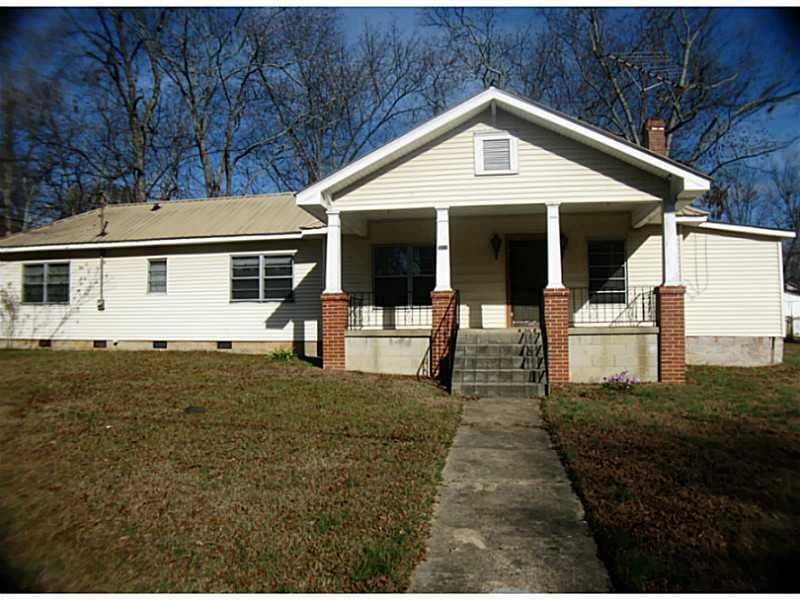 3 bedroom, 1,796 sq ft single family residence sold at 301 BINGHAM Street, Marietta, GA 30060