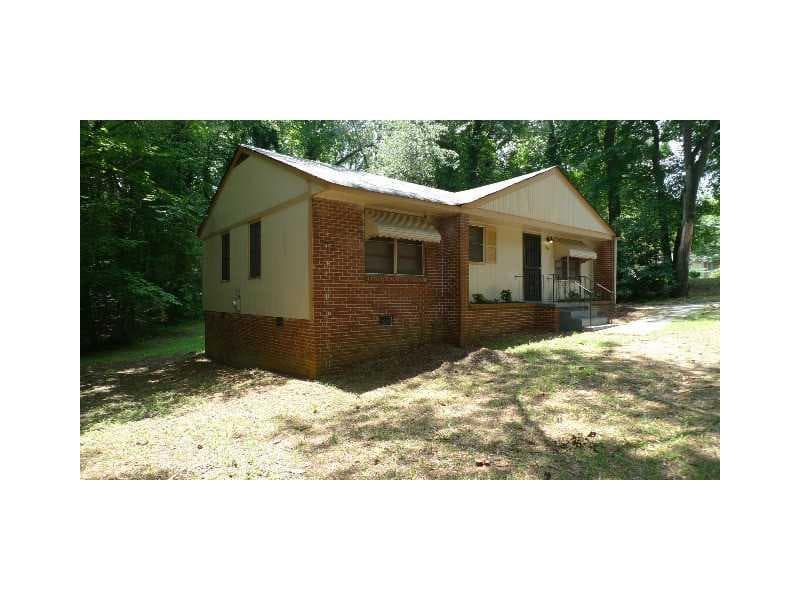 3 bedroom, 1,102 sq ft single family residence sold at 2586 Campbellton Road, Atlanta, GA 30311