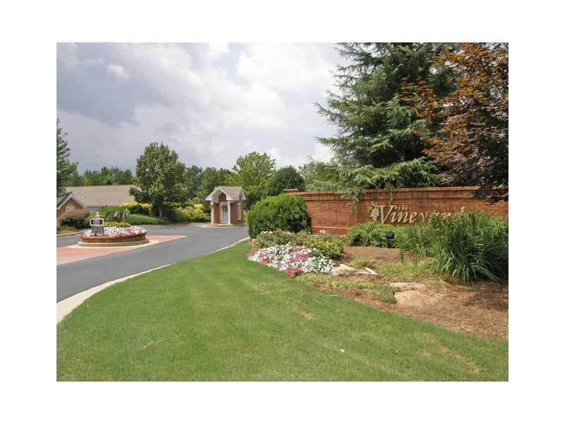 2 bedroom condominium sold at 3724 VINEYARDS LAKE Circle U, Kennesaw, GA 30144