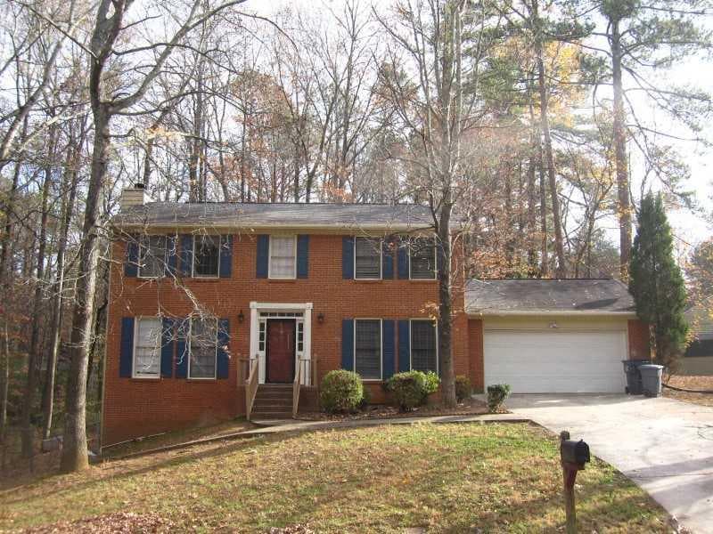 887 Saybrook Circle, Lilburn, GA 30047 — most recent listing photo