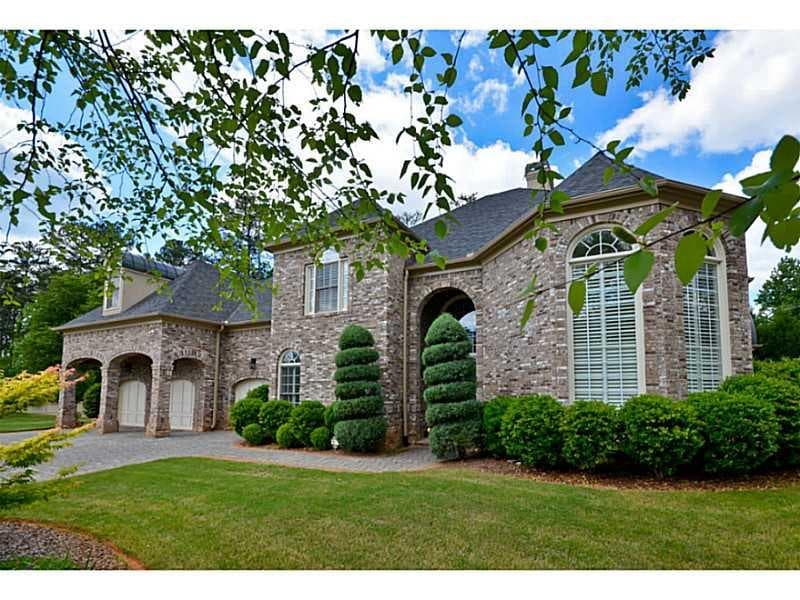 3289 Yorktown Drive, Roswell, GA 30075 — most recent listing photo