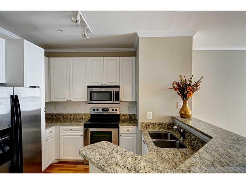 1 bedroom, 648 sq ft condominium sold at 10 Perimeter Summit Boulevard 3305, Atlanta, GA 30319