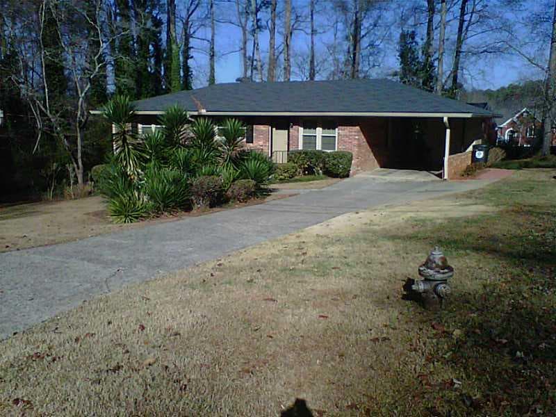 215 Pineland Drive, Smyrna, GA 30082 — most recent listing photo