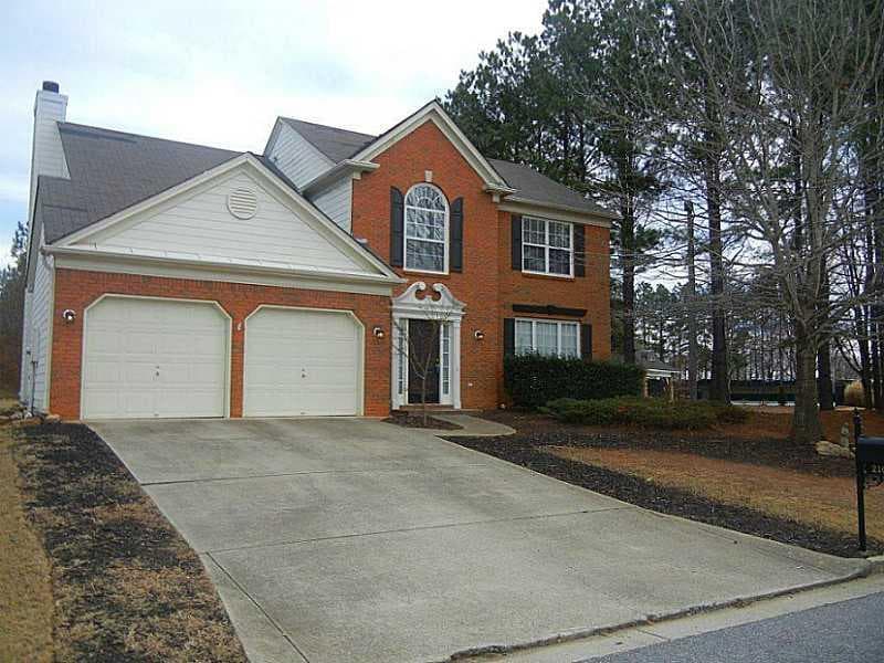 4 bedroom, 2,174 sq ft single family residence sold at 2100 Traywick Chase, Alpharetta, GA 30004