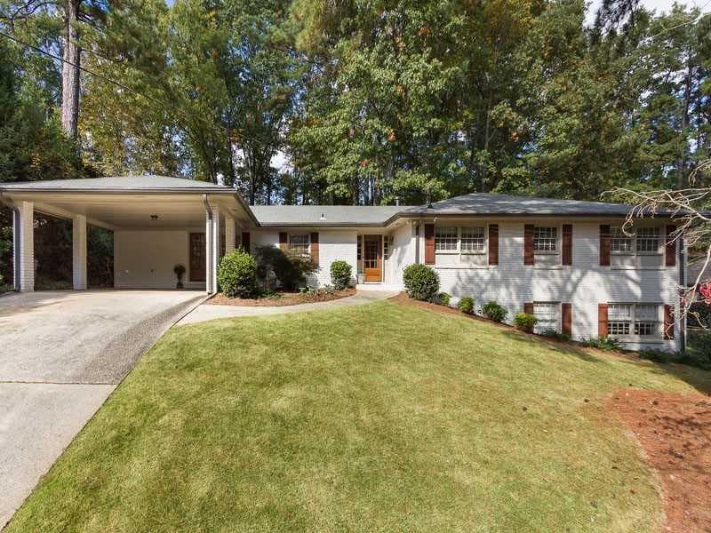 5 bedroom, 2,224 sq ft single family residence sold at 370 Elden Drive, Atlanta, GA 30342