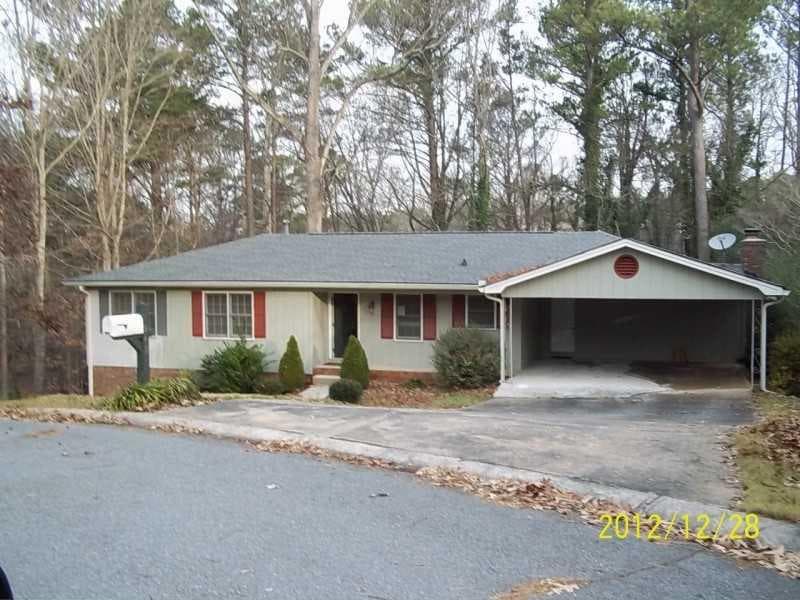 3 bedroom, 1,448 sq ft single family residence sold at 1945 N WOODS Drive, Marietta, GA 30066