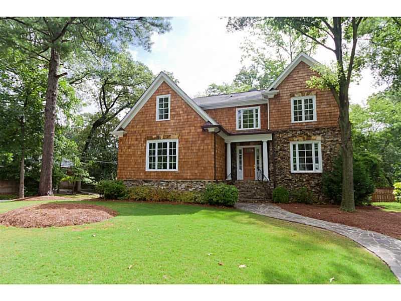 4 bedroom, 3,168 sq ft single family residence sold at 2681 Brookwood Drive, Atlanta, GA 30305