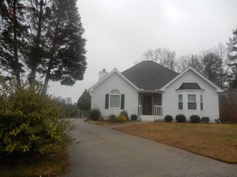 999 Boardwalk Drive, Lawrenceville, GA 30044 — most recent listing photo