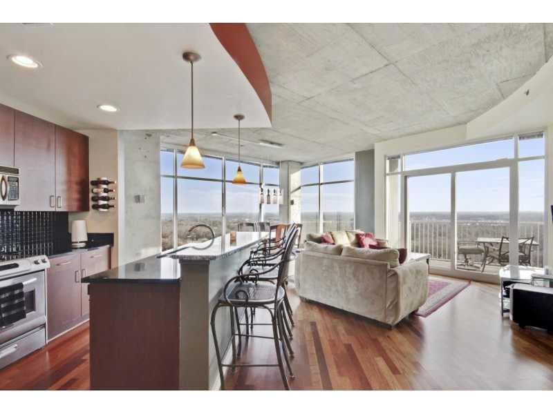 2 bedroom, 1,427 sq ft condominium sold at 250 Pharr Road 1918, Atlanta, GA 30305
