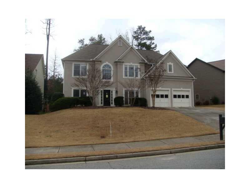 4 bedroom, 2,556 sq ft single family residence sold at 11915 Morning Mist Drive, Alpharetta, GA 30005