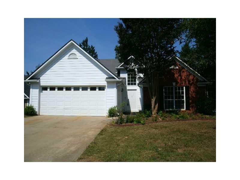 2885 Camelot Woods Drive, Lawrenceville, GA 30044 — most recent listing photo
